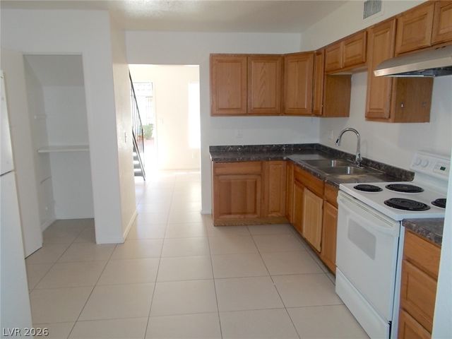 3994 Visby Lane, Las Vegas, NV 89119