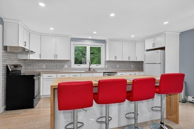 108 Fay Road A, Framingham, MA 01702