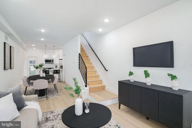 3957 WYALUSING AVE, Philadelphia, PA 19104