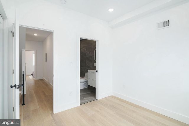 3957 WYALUSING AVE, Philadelphia, PA 19104