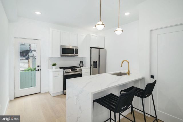 3957 WYALUSING AVE, Philadelphia, PA 19104