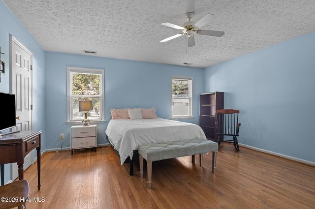 2641 Lennoxville Road, Beaufort, NC 28516