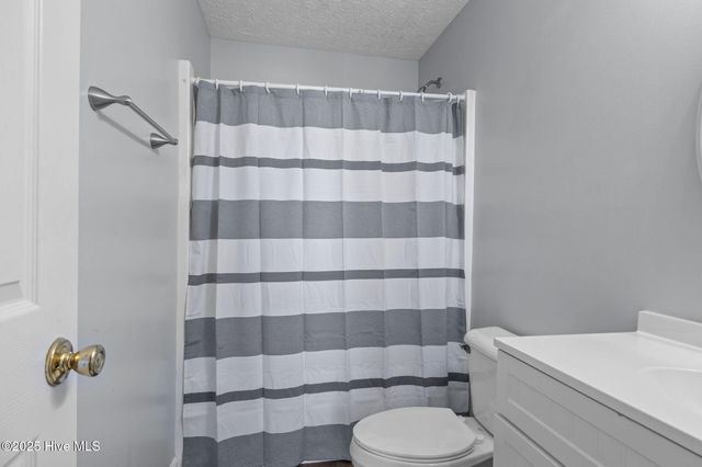 2641 Lennoxville Road, Beaufort, NC 28516