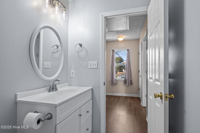 2641 Lennoxville Road, Beaufort, NC 28516