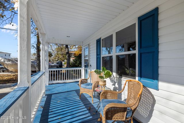 2641 Lennoxville Road, Beaufort, NC 28516