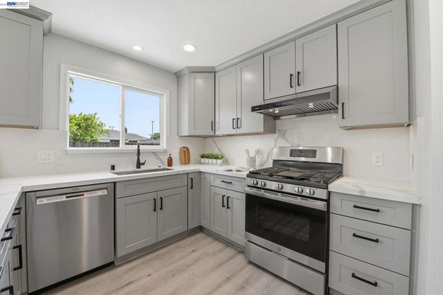 36023 Pizarro Dr, Fremont, CA 94536