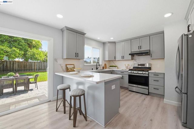 36023 Pizarro Dr, Fremont, CA 94536