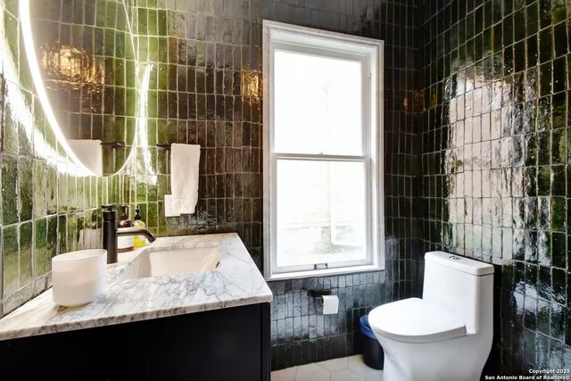 724 N Cherry, San Antonio, TX 78202