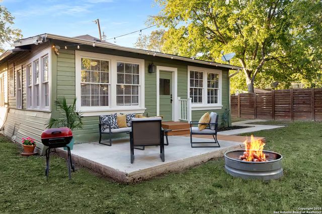 724 N Cherry, San Antonio, TX 78202