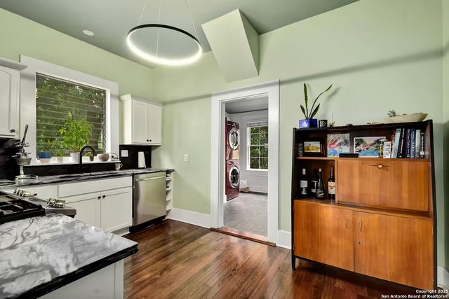 724 N Cherry, San Antonio, TX 78202