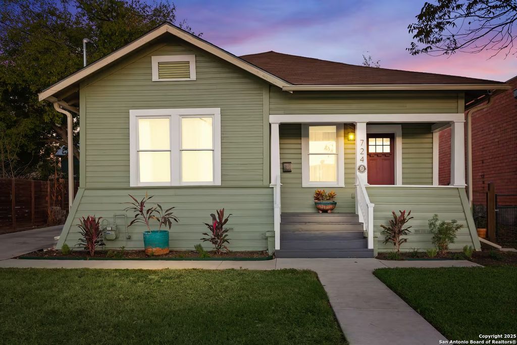 724 N Cherry, San Antonio, TX 78202