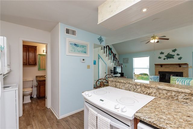 15201 Leeward Dr B3, Corpus Christi, TX 78418