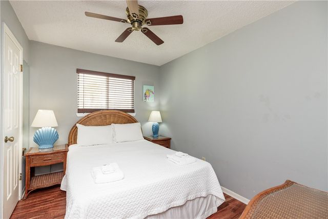 15201 Leeward Dr B3, Corpus Christi, TX 78418