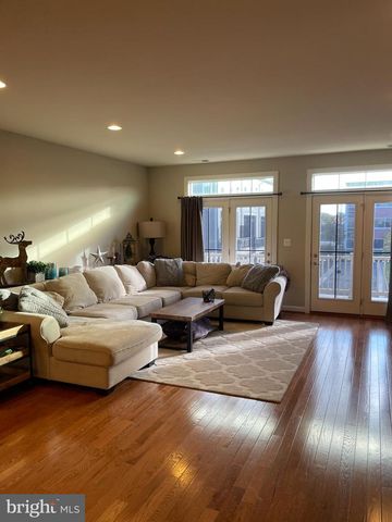 20706 DUXBURY TER, Ashburn, VA 20147