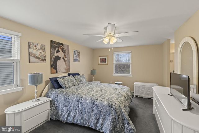 10206 GALAHAD RD, Philadelphia, PA 19116