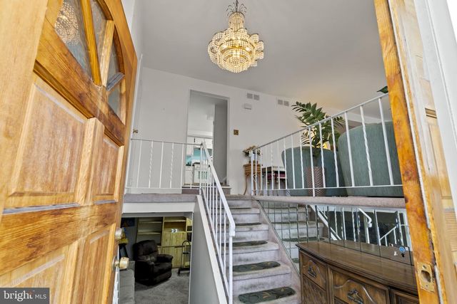 10206 GALAHAD RD, Philadelphia, PA 19116