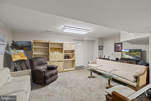 10206 GALAHAD RD, Philadelphia, PA 19116