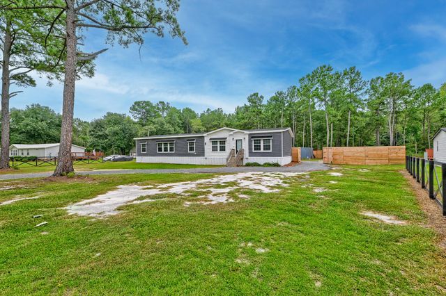 146 Wal Flo Lane, Moncks Corner, SC 29461