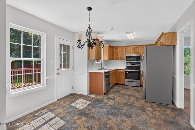 4207 Bridlepath Pl, Louisville, KY 40245