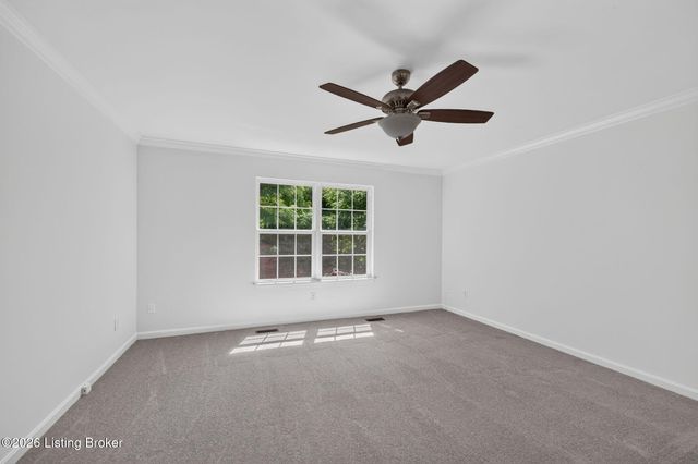 4207 Bridlepath Pl, Louisville, KY 40245