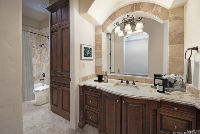 607 Bentley Manor, Shavano Park, TX 78249