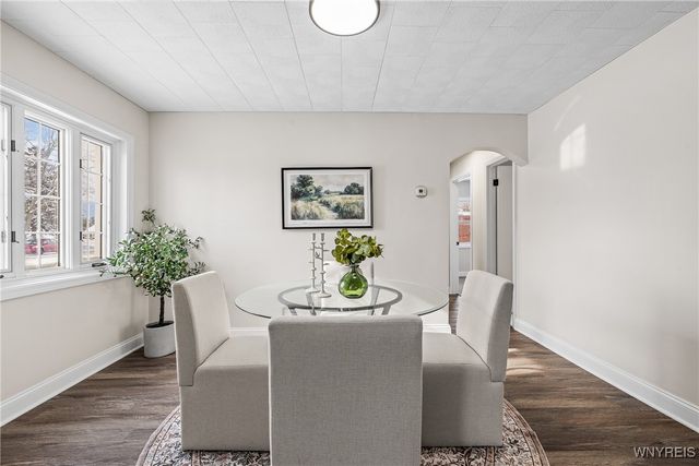 76 Chardon Drive, Cheektowaga, NY 14225