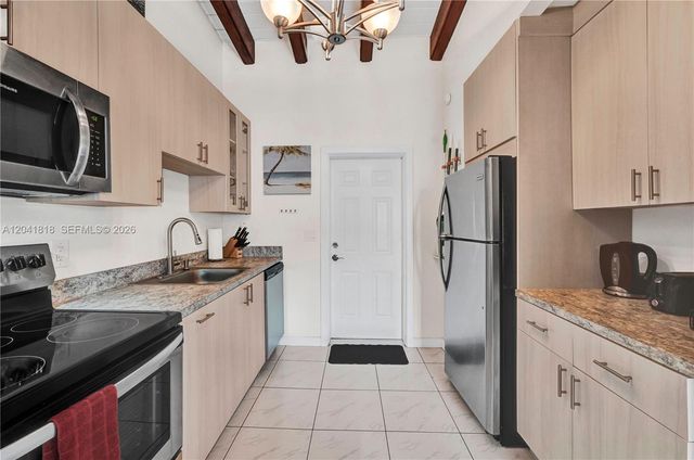 1704 Rodman Street, Hollywood, FL 33020