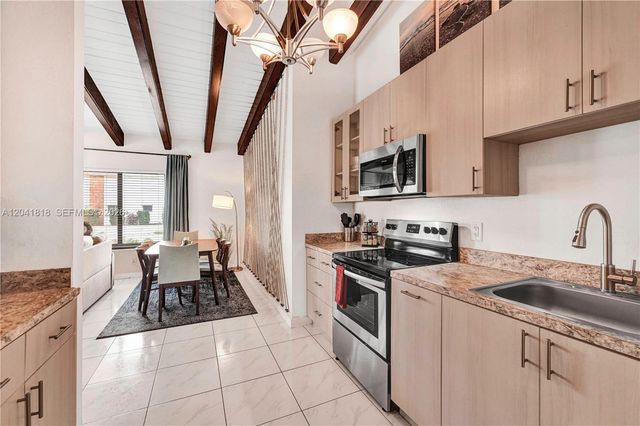 1704 Rodman Street, Hollywood, FL 33020