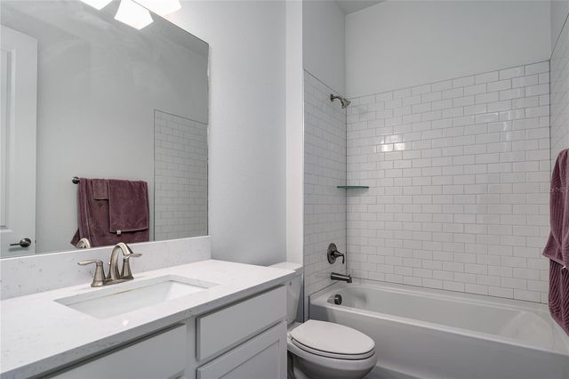 17439 HOLLY WELL AVENUE, Wimauma, FL 33598