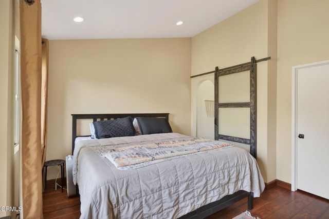 4999 Dekoven Street, Ventura, CA 93003