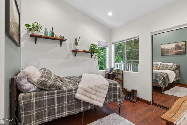 4999 Dekoven Street, Ventura, CA 93003