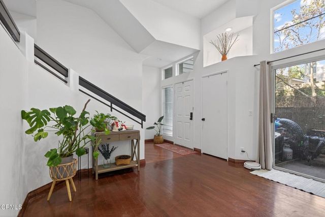 4999 Dekoven Street, Ventura, CA 93003