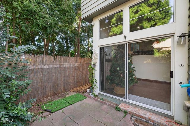 4999 Dekoven Street, Ventura, CA 93003