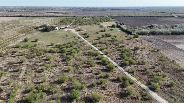 4721 FM 1349, Skidmore, TX 78389