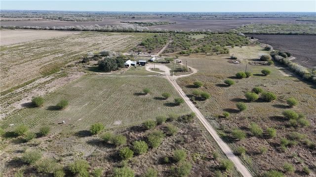 4721 FM 1349, Skidmore, TX 78389