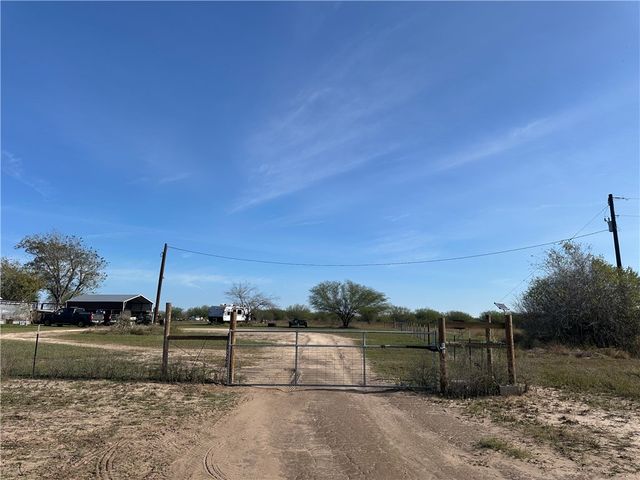 4721 FM 1349, Skidmore, TX 78389
