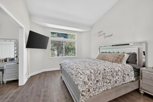 396 SEATON Dr, Folsom, CA 95630