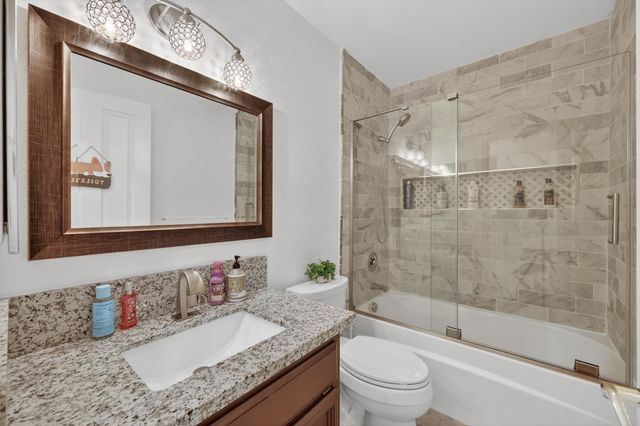 396 SEATON Dr, Folsom, CA 95630