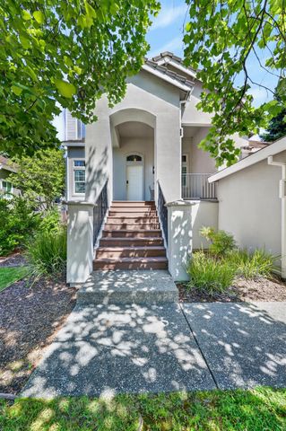 396 SEATON Dr, Folsom, CA 95630