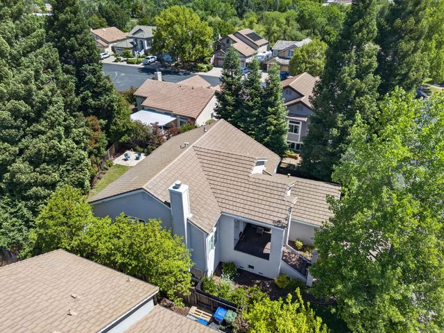 396 SEATON Dr, Folsom, CA 95630