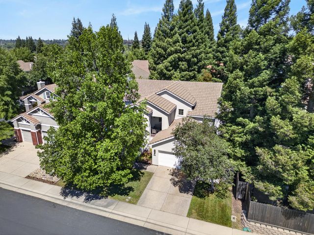 396 SEATON Dr, Folsom, CA 95630