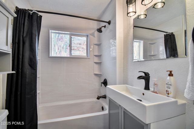 489 E Center Street, Heber City, UT 84032