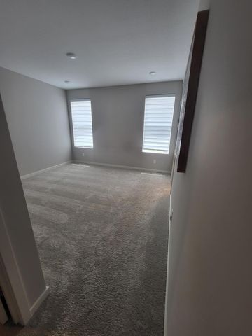 4852 Airlake Drive, Woodbury, MN 55129