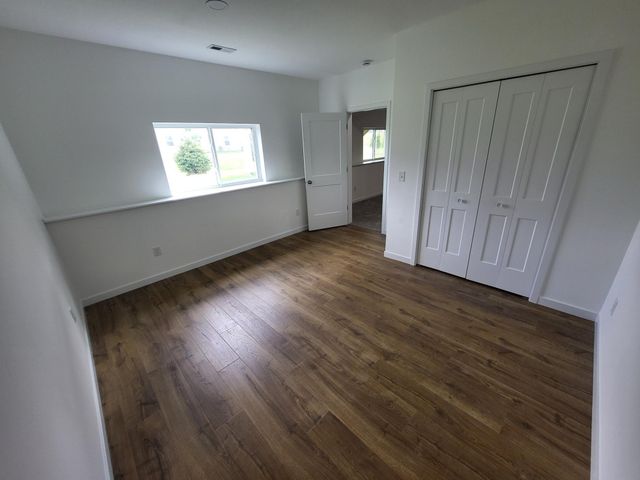 4852 Airlake Drive, Woodbury, MN 55129