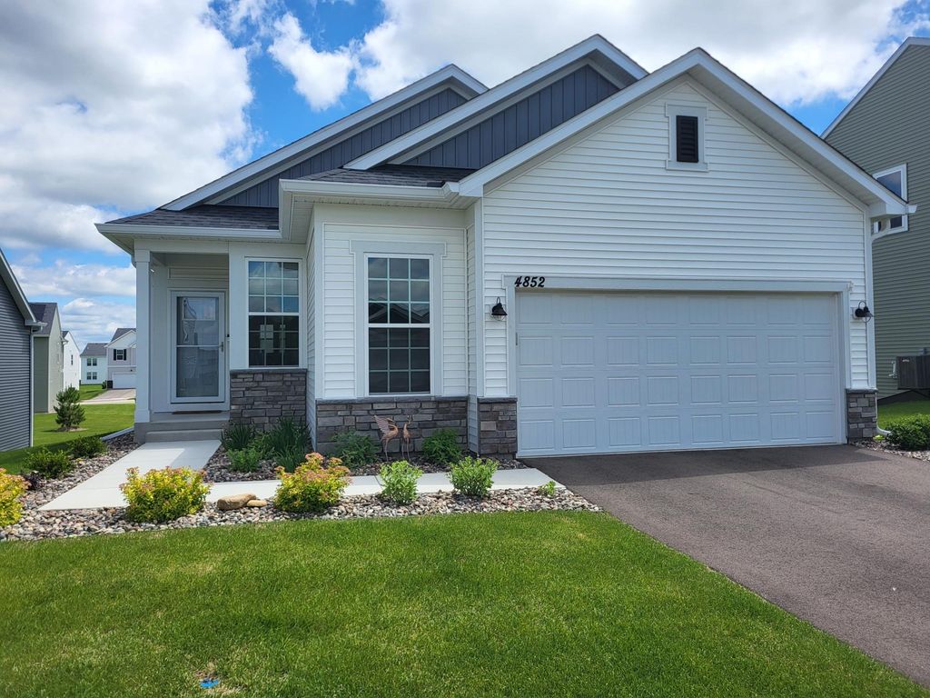 4852 Airlake Drive, Woodbury, MN 55129 — photo 2