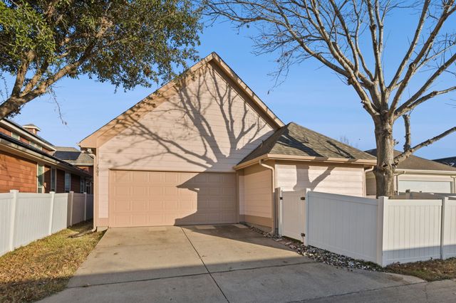 1709 Cherokee Rose Trail, Savannah, TX 76227