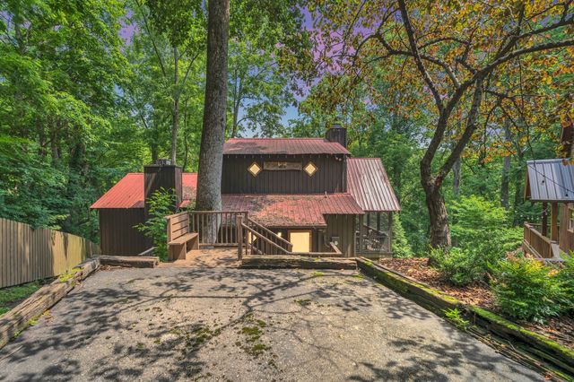 110 Village Way, Lancaster, TN 38569