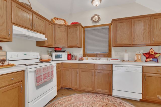 110 Village Way, Lancaster, TN 38569