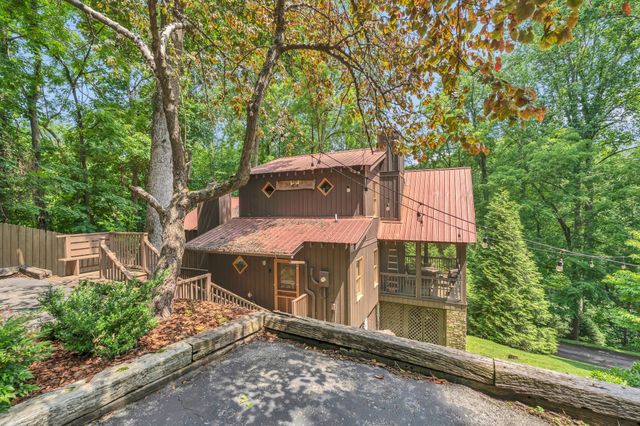 110 Village Way, Lancaster, TN 38569