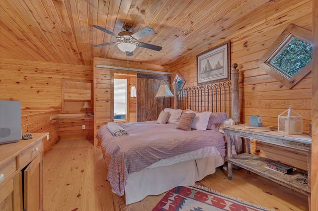 110 Village Way, Lancaster, TN 38569